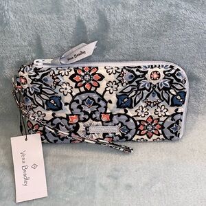 Vera Bradley RFID Tech Wristlet